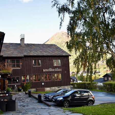 Fossheim Hotel Lom Buitenkant foto