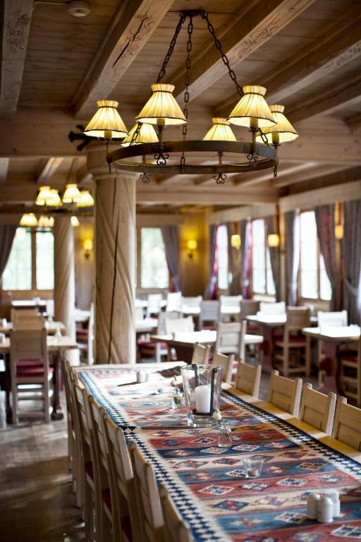 Fossheim Hotel Lom Buitenkant foto