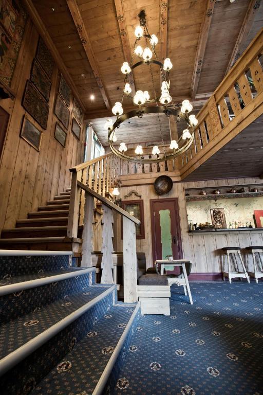 Fossheim Hotel Lom Buitenkant foto