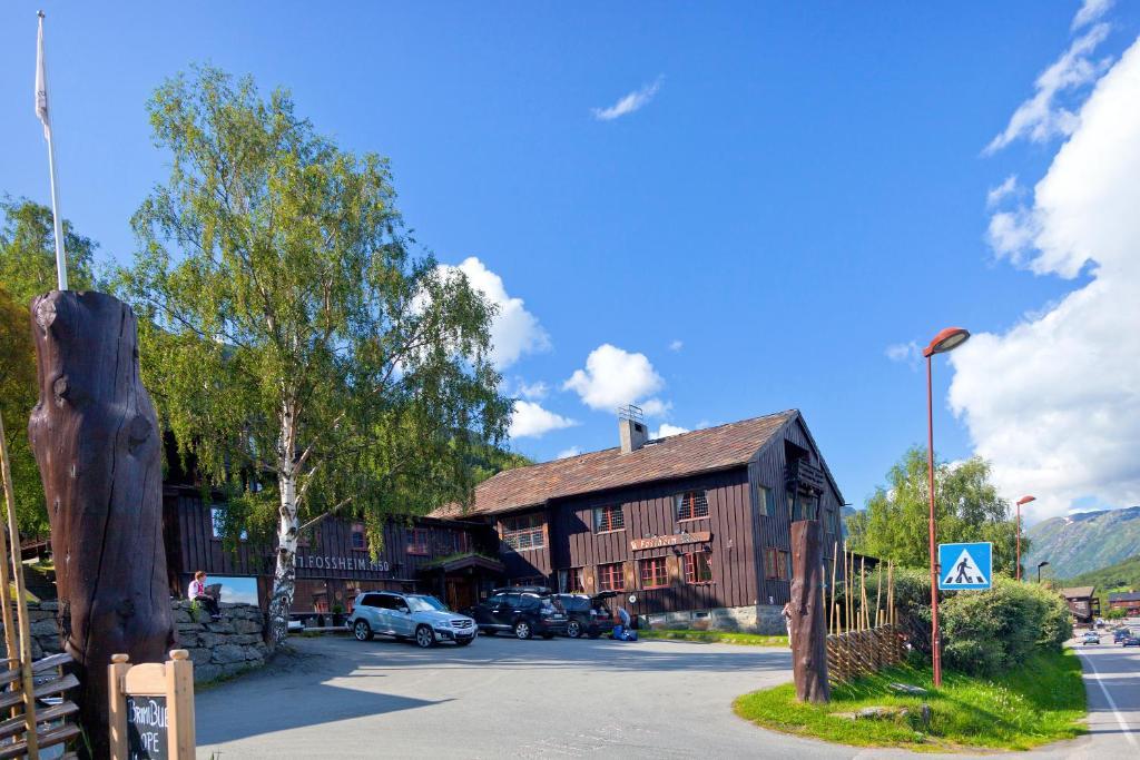 Fossheim Hotel Lom Buitenkant foto